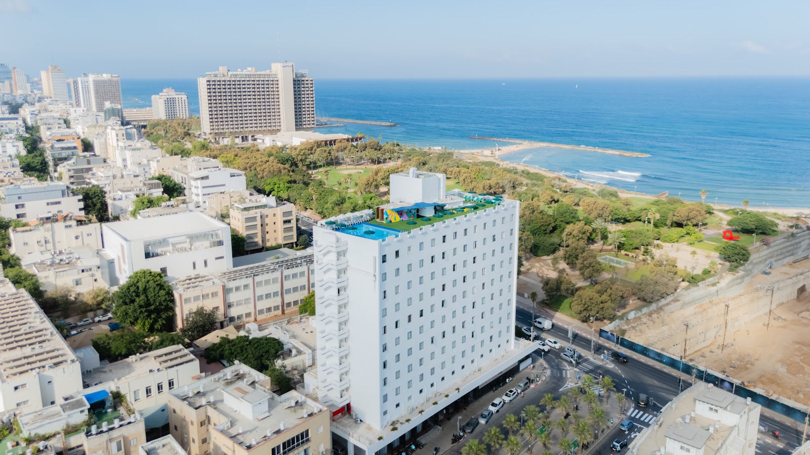 מלון גרנד ביץ’ תל אביב