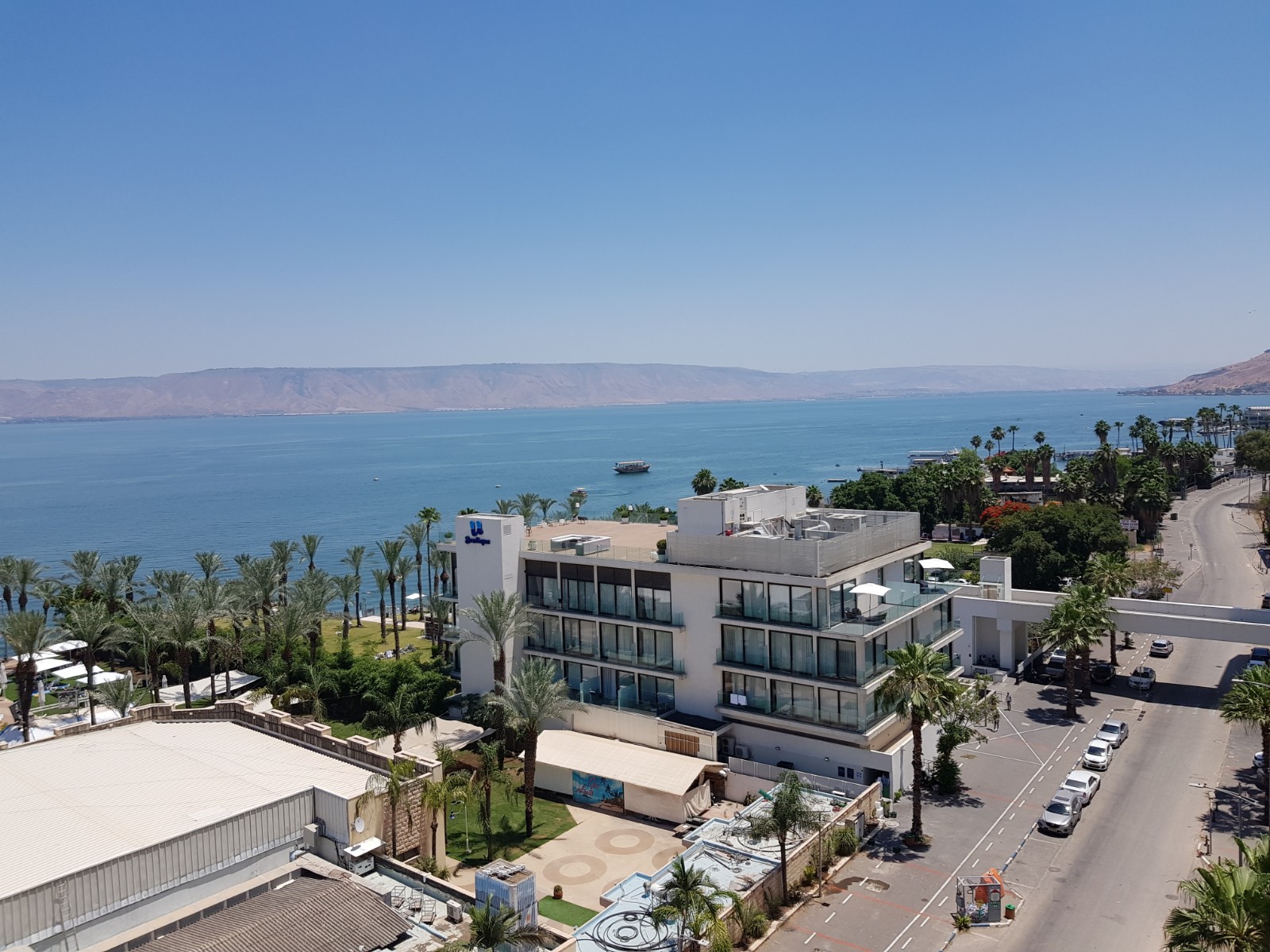 סוויטות על שפת כנרת – מגדלי המלכים