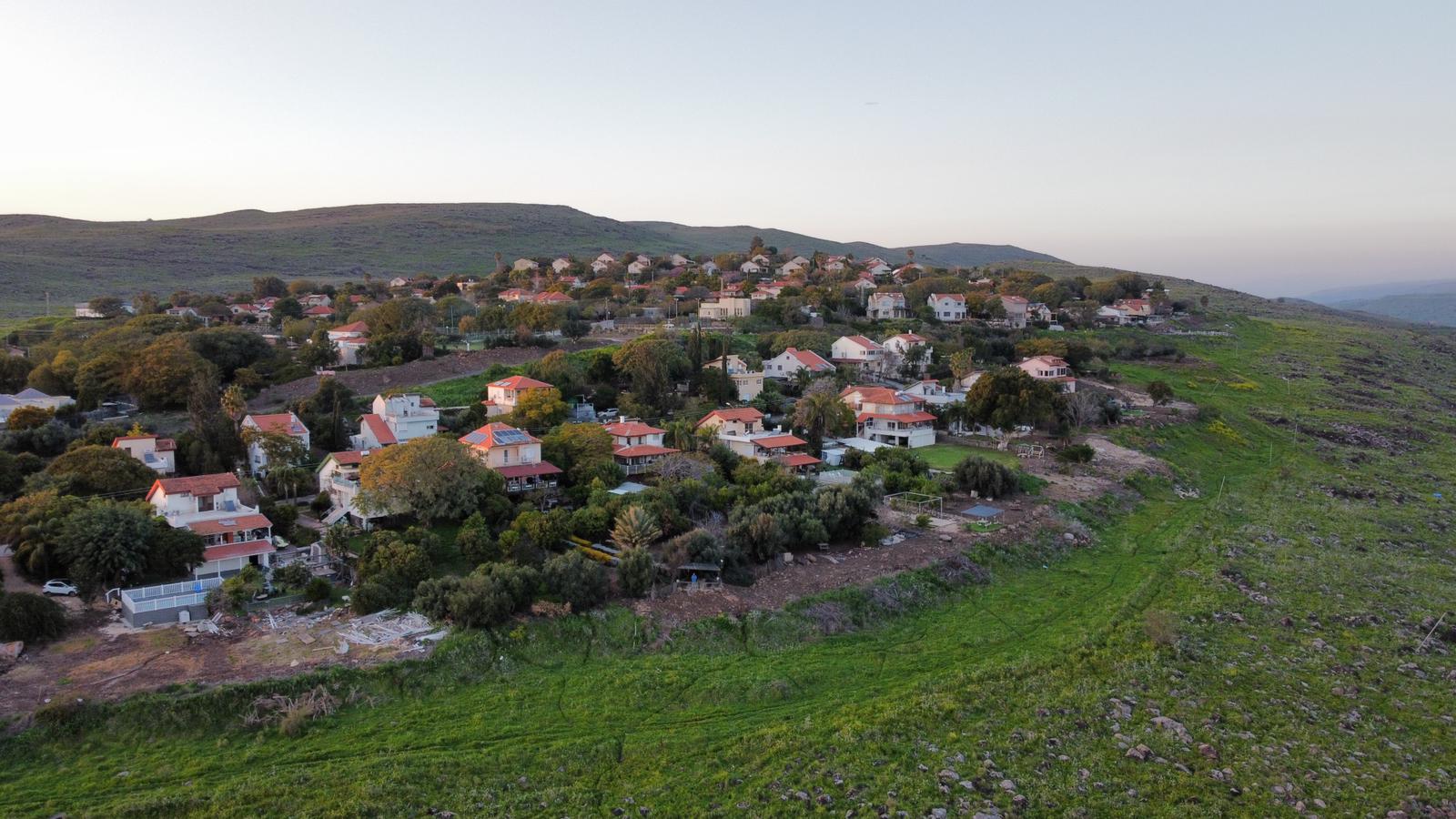 נוף האגם בכרכום