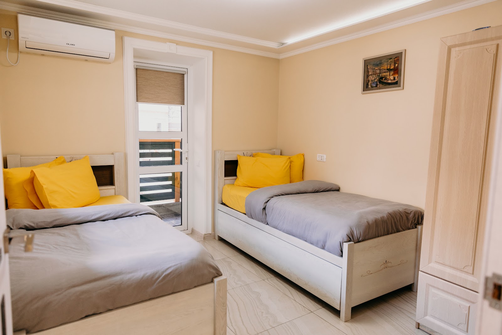 וי הוטל אומן מסעדה ומלון V HOTEL UMAN