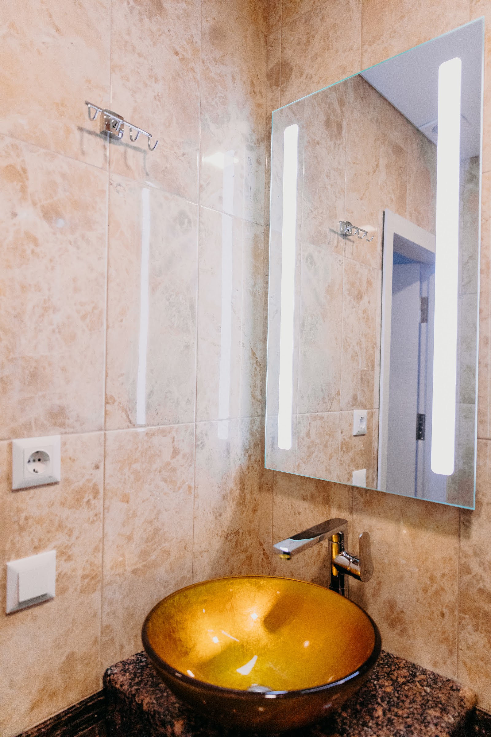 וי הוטל אומן מסעדה ומלון V HOTEL UMAN