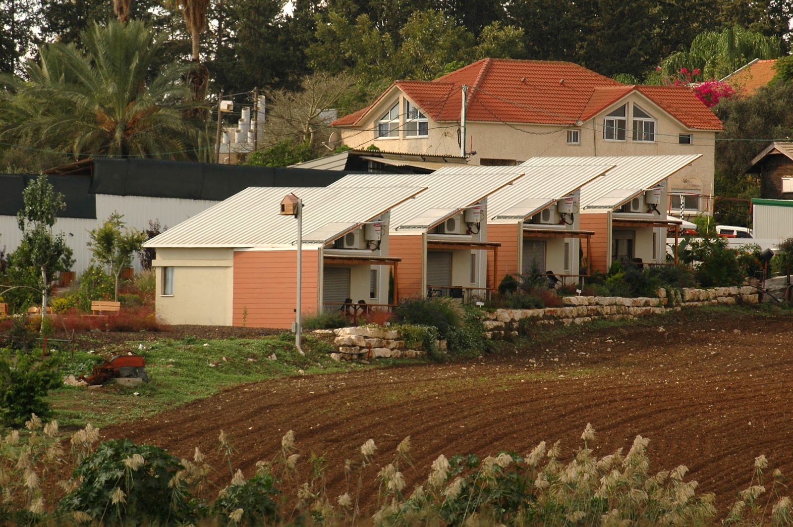 שדות ירוקים – צימרים בבית שערים