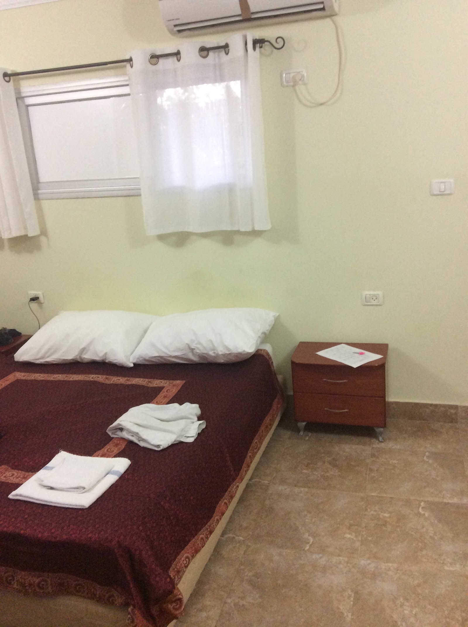 Neve Zohar Village ישוב נווה זוהר