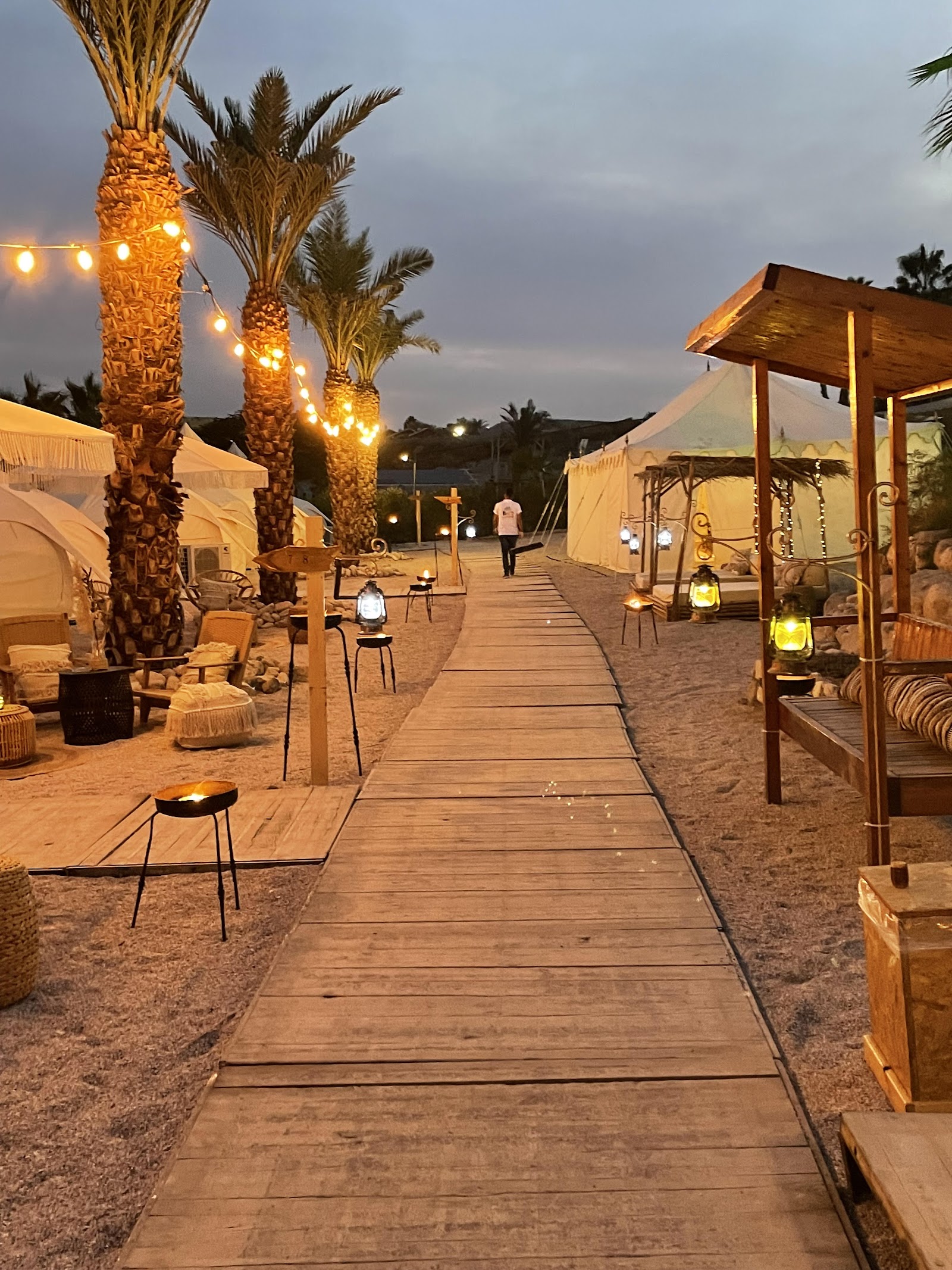גלמפינג – 420 קליה צפון ים המלח | Glamping -420