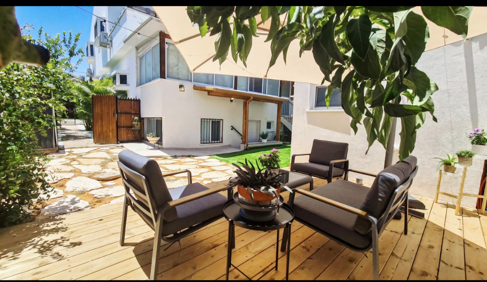 Villa Ono at Bar Ilan University and Sheba Hospital