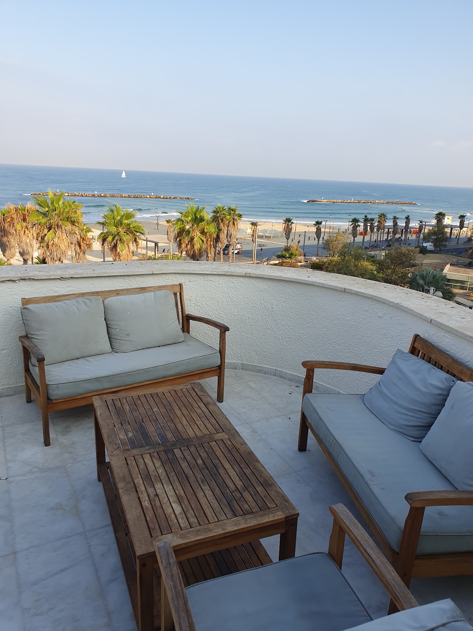 TLV 88 SEA HOTEL
