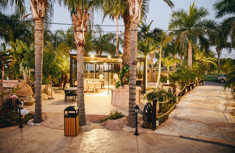 HOST HOUSE – הוסט האוס שף מבשל לחברים