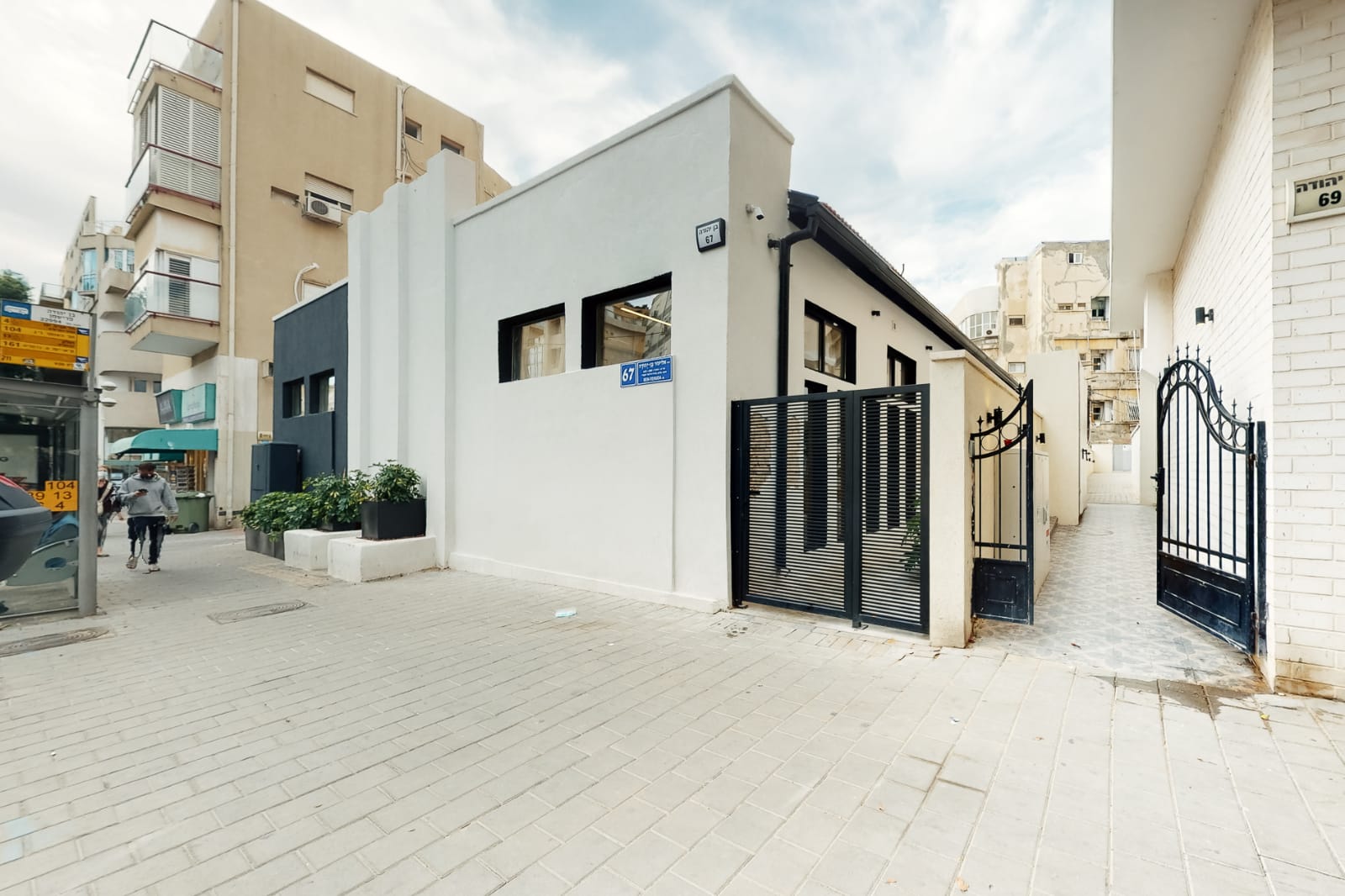 Colorbox Tel Aviv (קולורבוקס תל אביב) – By Loginn hotels