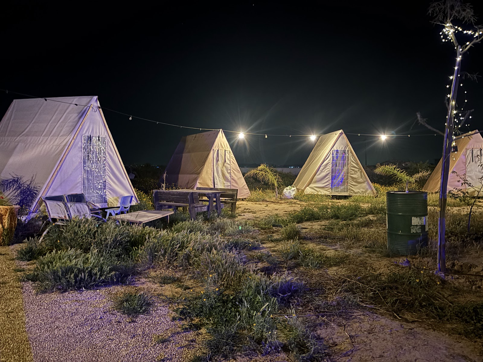 חאן חניון לילה B”H village (שומר שבת)